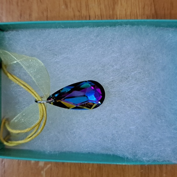 Sunset Red Crystal Marquise Necklace - Picture 2 of 6